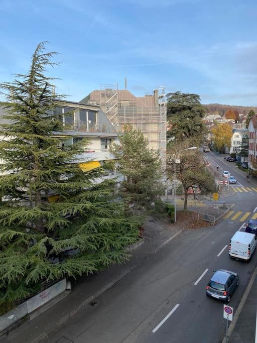 Very 1br Flat With Sunny Balcony - Sky4 Zürich